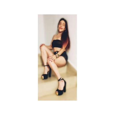 CUATRO AMIGAS LATINAS GUAPISIMAS 24H