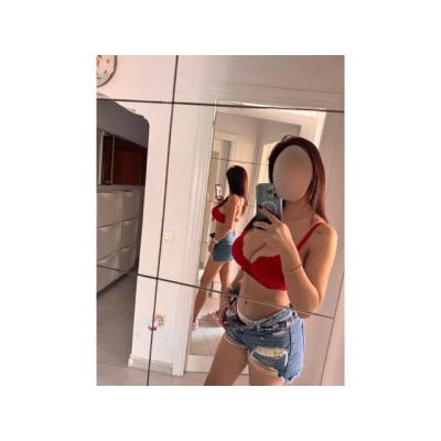 SOFIA COLOMBIANA Y CACHONDITA