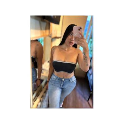 UNA MUJER FOGOSA Y LLENA DE PASIÓN