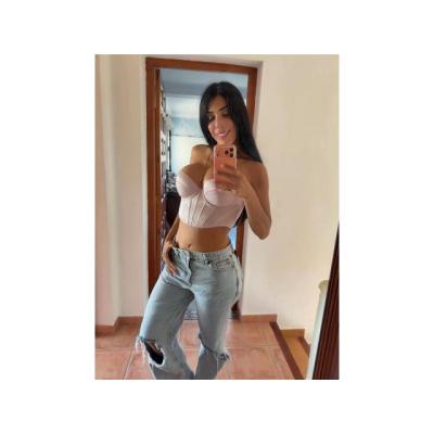 NAZARETH  HERMOSA MUJER VENEZOLANA