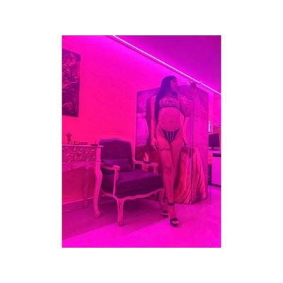 MIA: Un encuentro privado, sensual y relajado