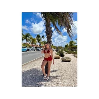 rubia guapa NUEVA LOS CRISTIANOS