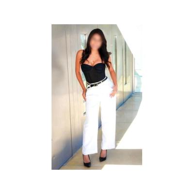 AGATA. BRASILEÑA. 24 AÑOS. TEL 944436785