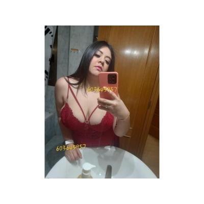 LATINA ENCANTADORA EN TORREMOLINOS