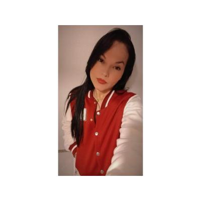 LATINA, EXPLOSIVA, CARIÑOSA Y COMPLETA