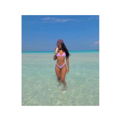 MULATA SUPER SEXY Y DIVERTIDA