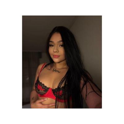 JOVENCITA CACHONDA EDEN TENERIFE SUR