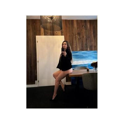 LATINA ARDIENTE BENALMADENA