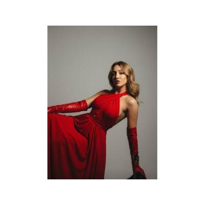 LATINA ARDIENTE BENALMADENA