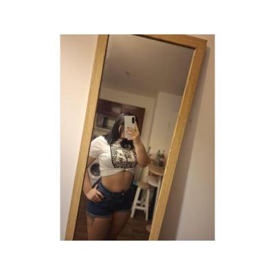 VALENTINA JOVENCITA LINDÍSIMA COLOMBIANA