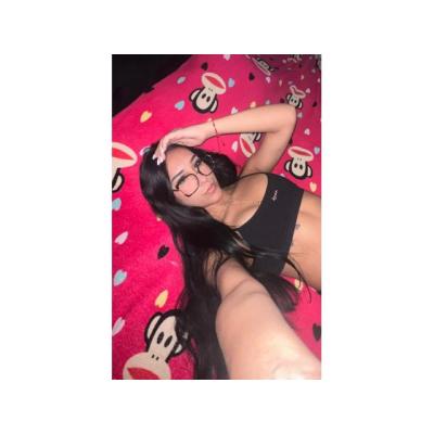 LINDA JOVEN EN VALENCIA