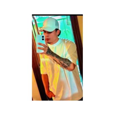 MAXIMO ATRACTIVO LATINO NOVEDAD