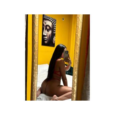 CLOE SENSUAL Y CARIÑOSA