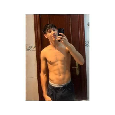 DILAN PARAGUAYO LLENO DE FOGOSIDAD