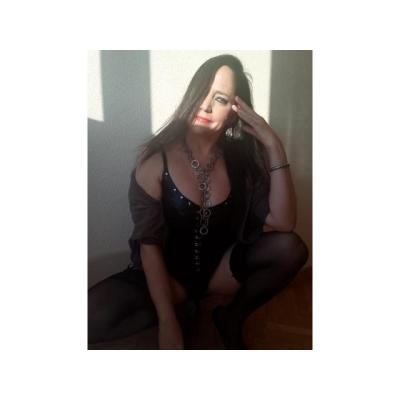  TRAVIESA Y TRAGONA. P HORAS