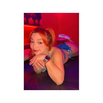 Una mujer con esenciaque seduce