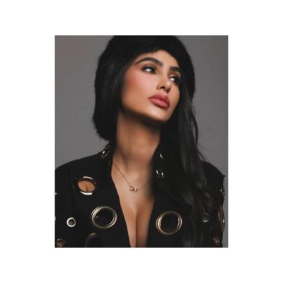 GIME DE PLACER JUNTO A SEXY LATINA 