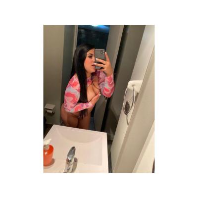 TU CHICA PELINEGRA CULONA