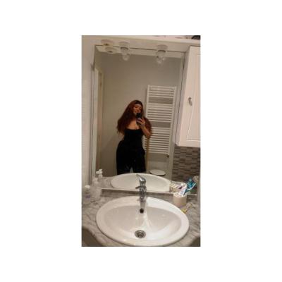 PERRITA JUGOSA Y ARDIENTE