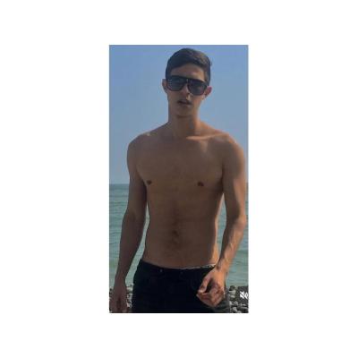 Soy Mateo mi cel es 678877512