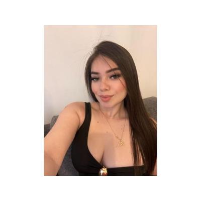 VALERIA: HEMROSA ESCORT EN . . .