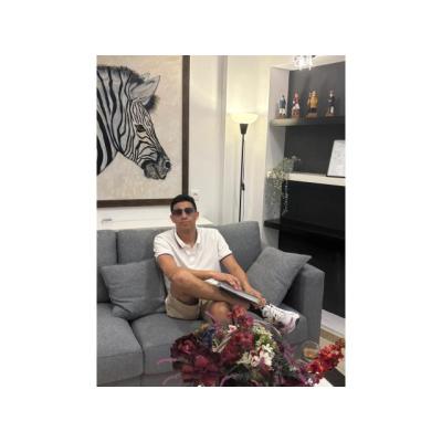 ANGEL NOVEDAD TU CITA IDEAL AUTÉNTICO JOVEN