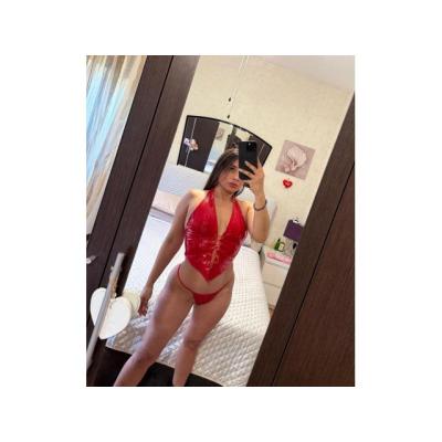 UNA MUY SENSUAL LATINA GANOSA DE TI