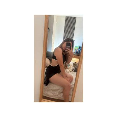 SEXY Y GUAPA MARIAN