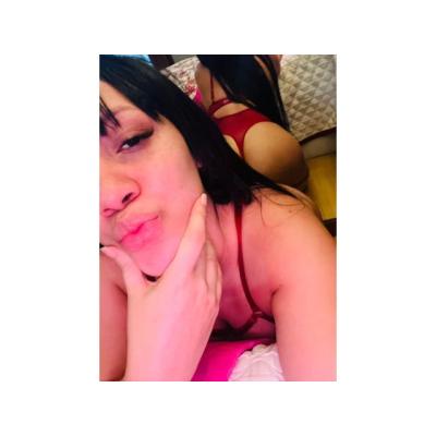 ARDIENTE CACHONDA Y DIVERTIDA CHICA