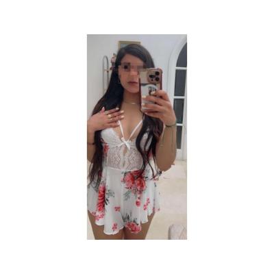 LA JOVEN FLOR COLOMBIANA