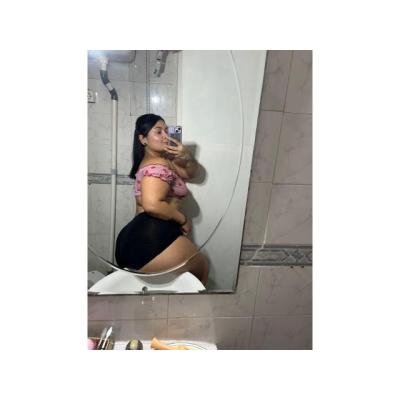 CACHONDA CON COÑO CARNOSO Y APRETADITO PAPI