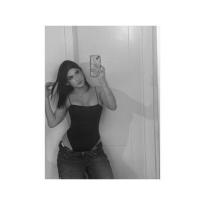 Cataleya - jovencita Colombiana en Barcelona