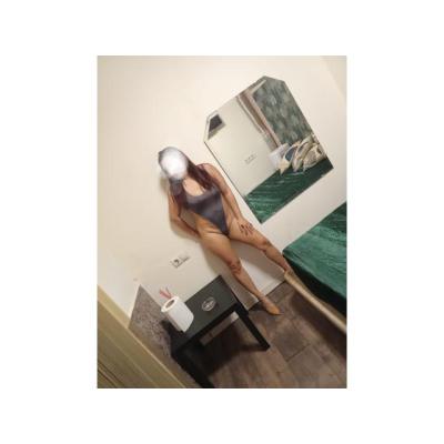 CORRE MI TANGA Y FOLLAME BIEN RICO