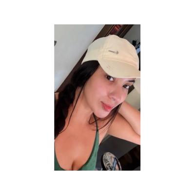 LUCIANA TRAVIESA Y ARDIENTE JOVENCITA