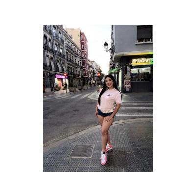 LATINA ARDIENTE Y APASIONADA