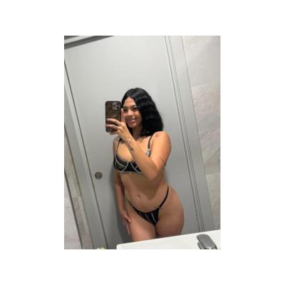 LUNA LATINA SENSUAL Y CARIÑOSA