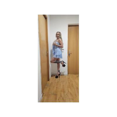 TU LATINA FAVORITA, NALGONA 24H