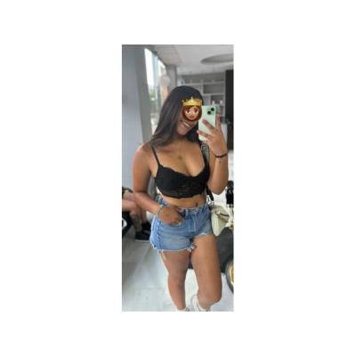 cachonda con nalgas grandes// fiestera