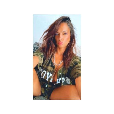 BLANQUITA NALGONA VEN A CONOCERME AMOOR