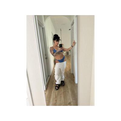 Ven y pásalo bien con este bonito cuerpo.