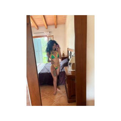 MORENITA NALGONA VEN A CONOCERME AMOOR