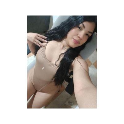 Chica extrovertida