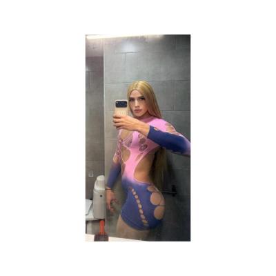 DANIELA SEXY TRANS CACHONDA FIESTERA