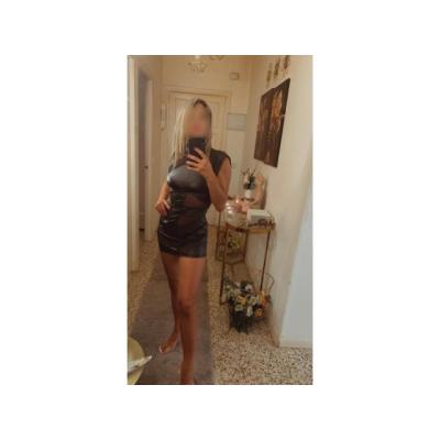 SALMA CAÑERA MASAJISTA CUERPO A CUERPO