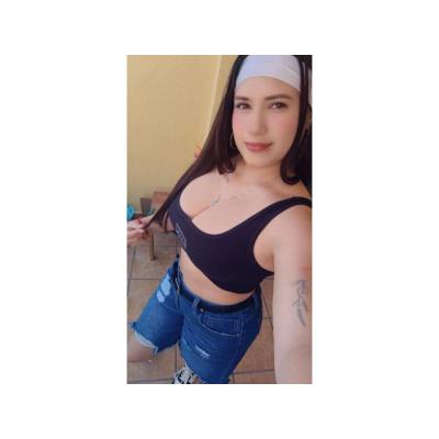 NENA DULCE Y EXTROVERTIDA