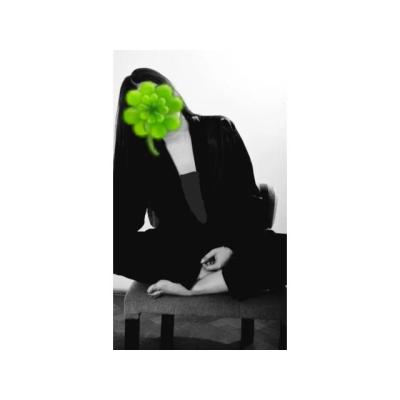 Masajista española masajes y más. Camilla