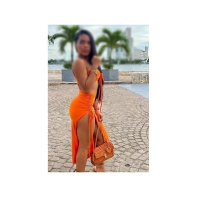 KAROLINE PRECIOSA COLOMBIANA SOLO SALIDAS