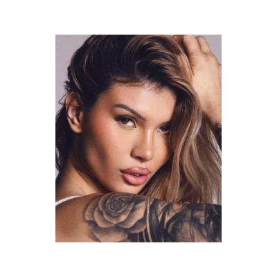 joven sexy para hacer travesuras