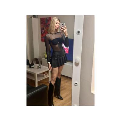 joven sexy para hacer travesuras