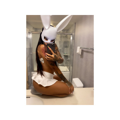 Latina disponible para sexting muy caliente